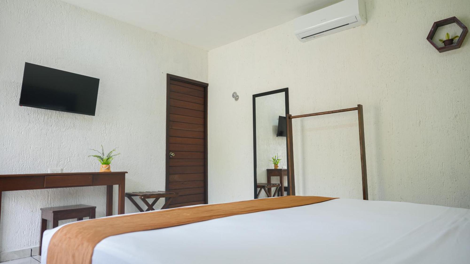 ואיאדוליד Hotel Del Parque מראה חיצוני תמונה